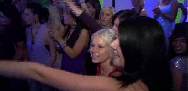  Hot strippers dancing with girls